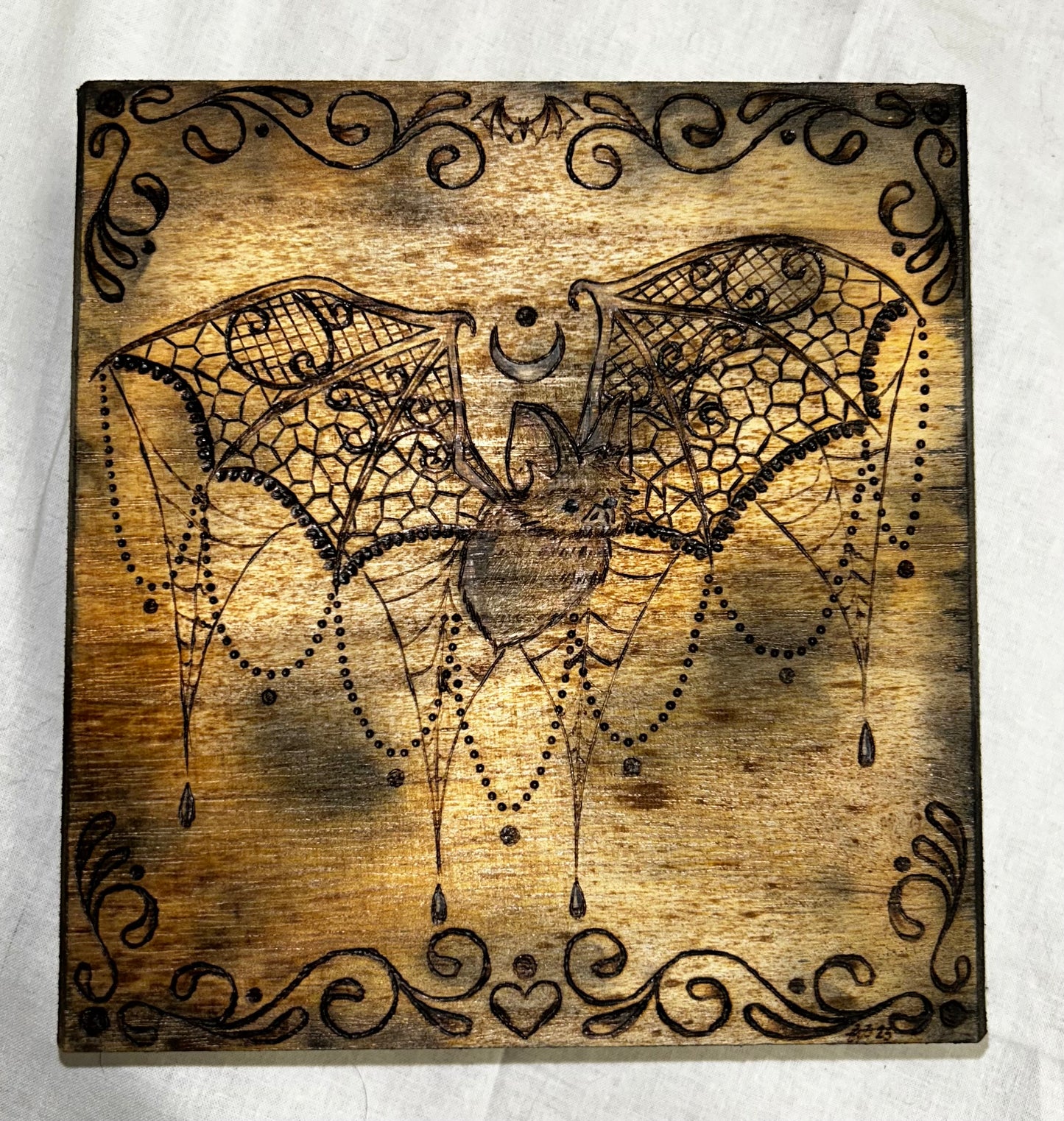 Bat Lace Box